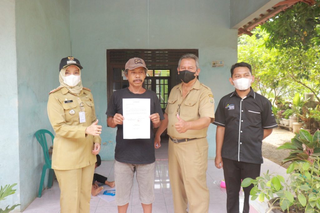 Labelisasi Rumah di Desa Wonopringgo Tanpa Kericuhan