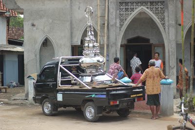 Aarak-Arakan Kubah (Nngarak Mustoko) Musholla Darussalam Desa Wonopringgo